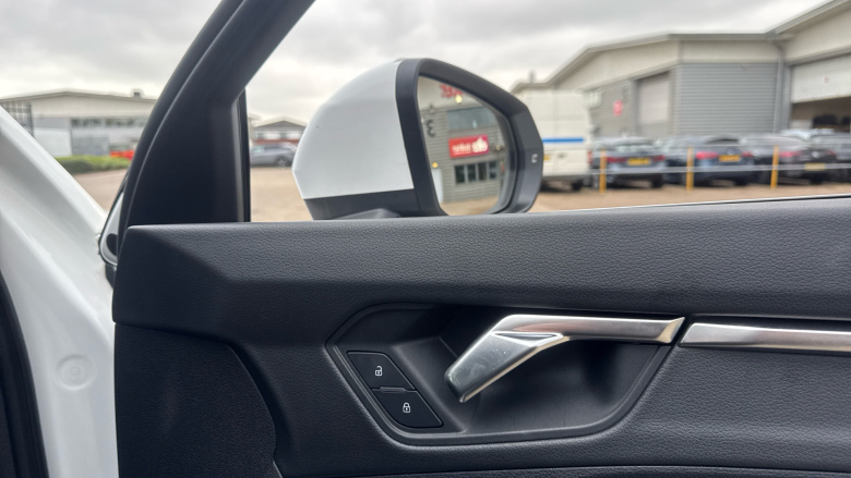 Audi Q3 35 TDI S Line 5dr S Tronic Diesel Estate